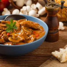 Jak zrobić zupę strogonow: przepis krok po kroku + porady