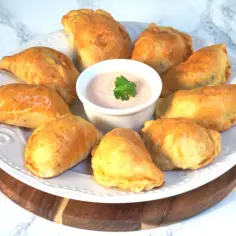 Pierogi drożdżowe z mięsem: jak zrobić idealne ciasto? Porady ekspertów