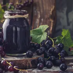 Konfitura porzeczkowa: Przepis na domowy dżem pełen smaku i aromatu