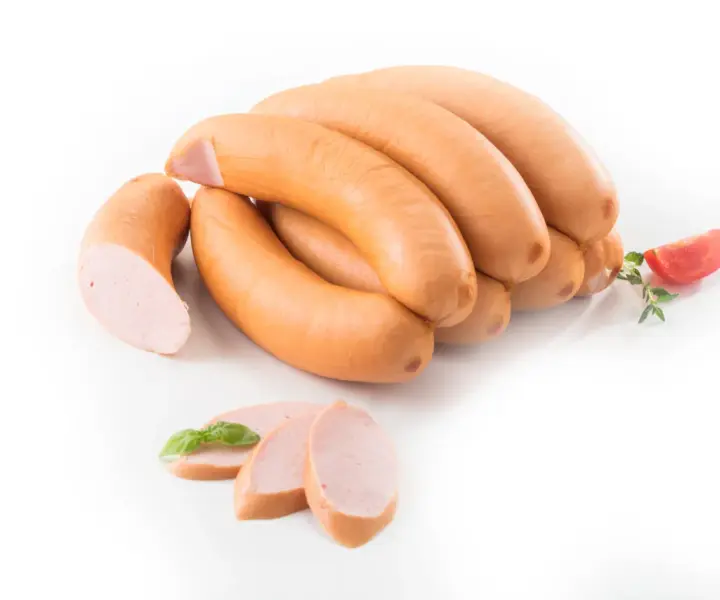 Kiełbasa parówkowa: Jak zrobić ją w domu? Nasz przepis krok po kroku